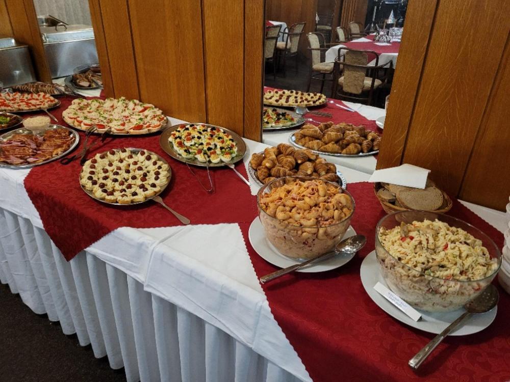 Hotel Merkur - Jablonec Nad Nisou Dış mekan fotoğraf
