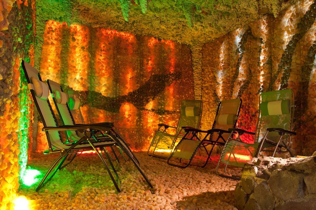 Hotel Merkur - Jablonec Nad Nisou Dış mekan fotoğraf